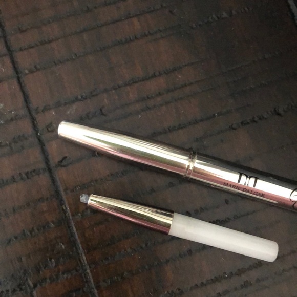 Grey brow pencil with refil - Picture 5 of 5